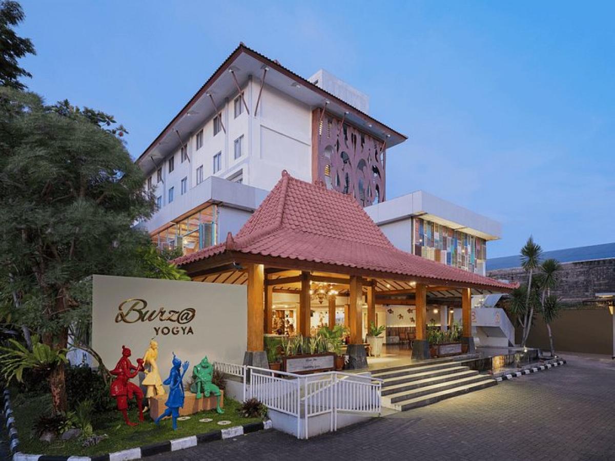 PT. Putra Jaya Safety Bangga Menjadi Bagian Dari Hotel Burza Yogyakarta  Dalam Menjaga Kwalitas dan Peningkatan K3