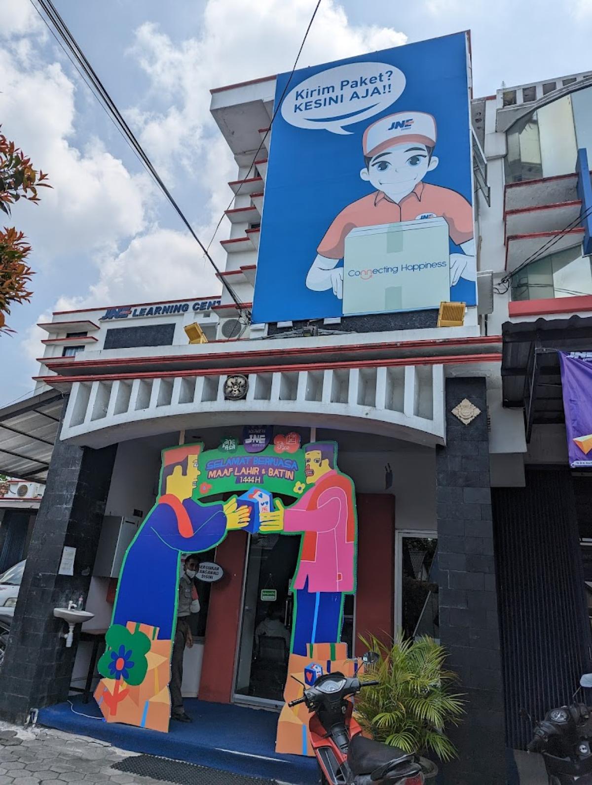 PT. Putra Jaya Safety Bangga Menjadi Bagian Dari PT Tiki Jalur Nugraha Eka Kurir (JNE Express Cabang Utama Yogyakarta) Dalam Menjaga Kwalitas dan Peningkatan K3